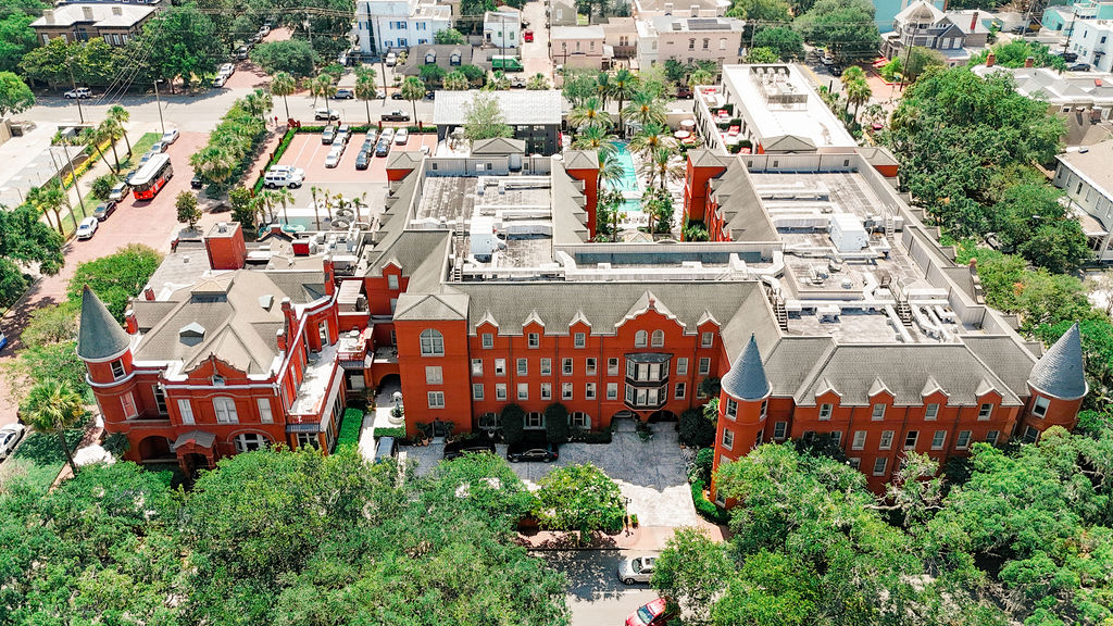 Newcomer Hotel Bardo Savannah Is Bringing Back the Glam